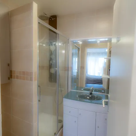 Parisian Romance Retreat París