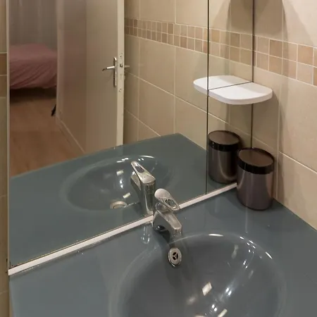 Parisian Romance Retreat * París